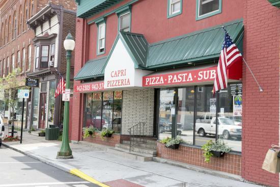 Capri Pizzeria