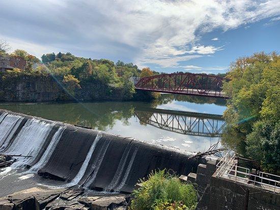 The Tavern at Diamond Mills