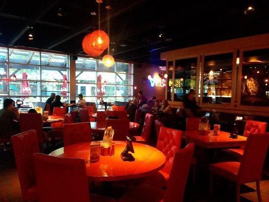 Red Robin Gourmet Burgers