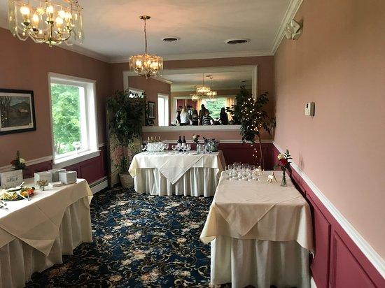 Inn Between Restaurant