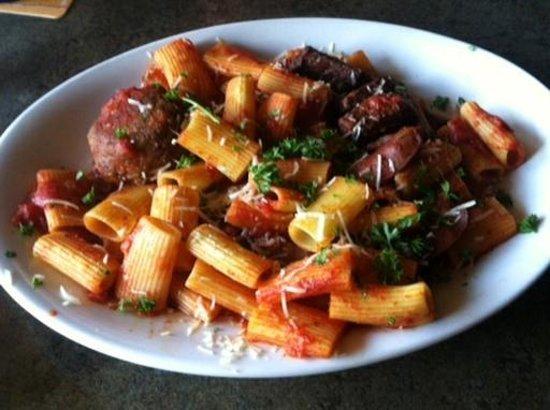 Santora's Pizza Pub & Grill