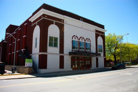 Strand Center for the Arts