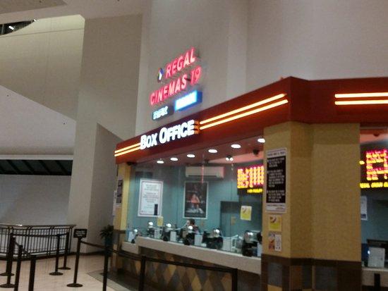 Regal Destiny USA Stadium 19 IMAX & RPX
